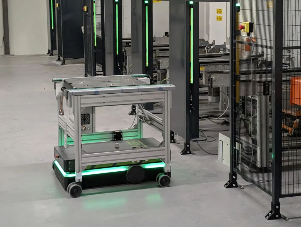 Movimentazione pallet automotive con AMR Helko
