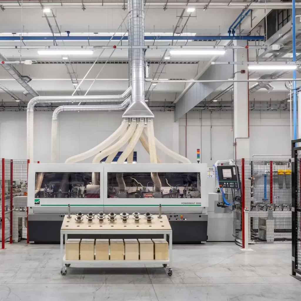Centro di lavoro settore legno